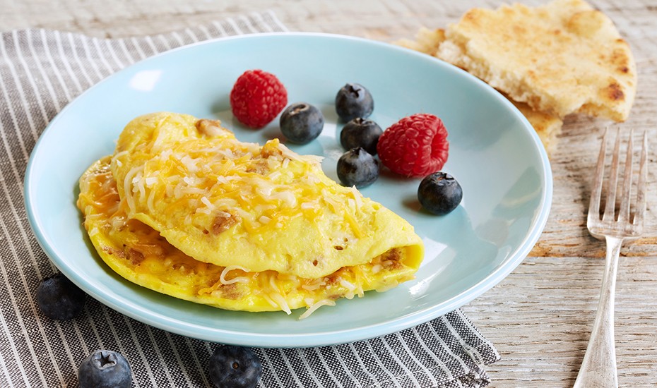 1-minute-sausage-cheese-omelet-930x550jpg